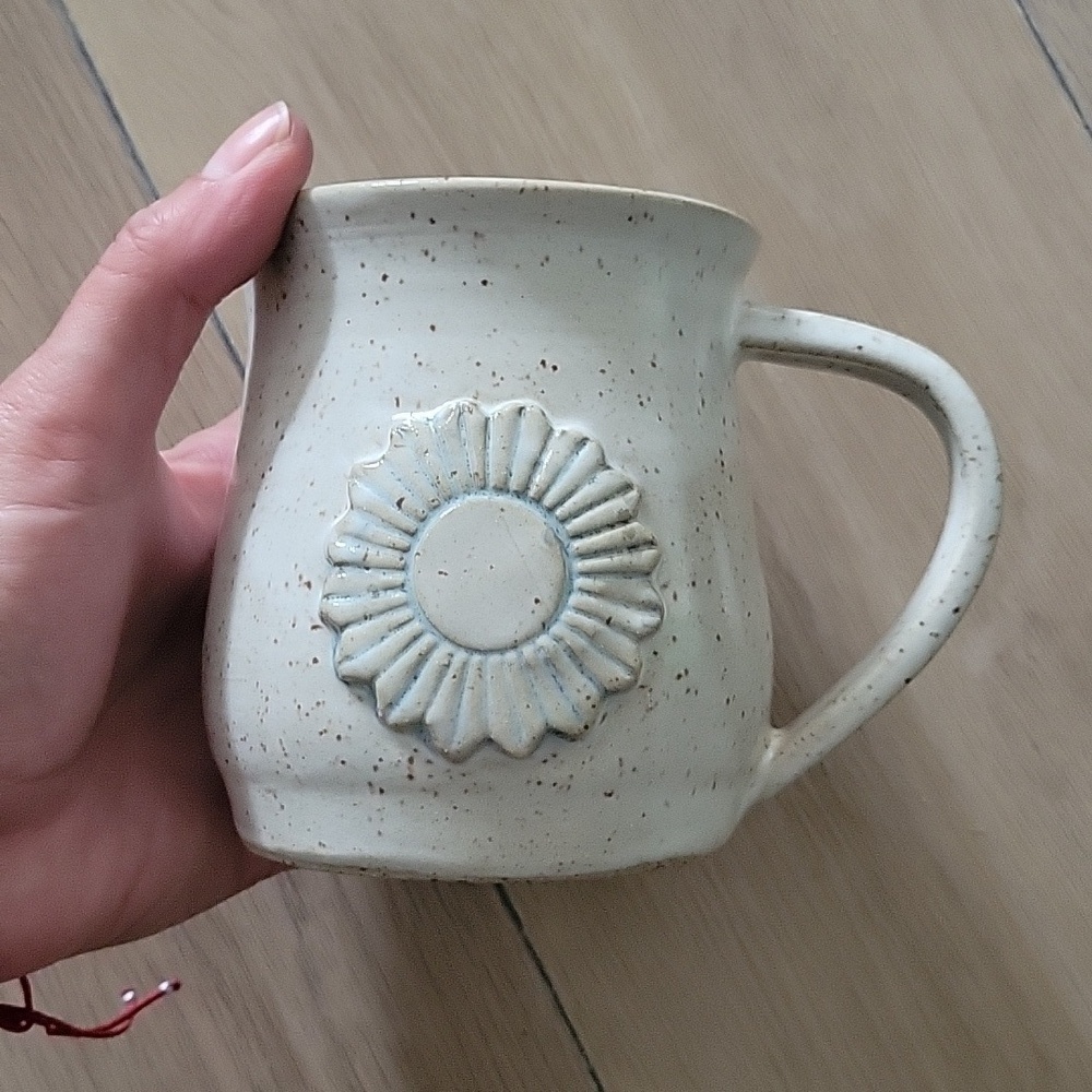 3d Sunflower Motif Ceramic Mug